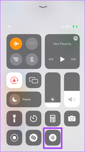 iPhone で NFC タグリーダーを使用する方法